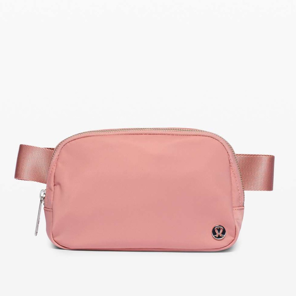 BNWT Lululemon Belt Bag in Pink Pastel